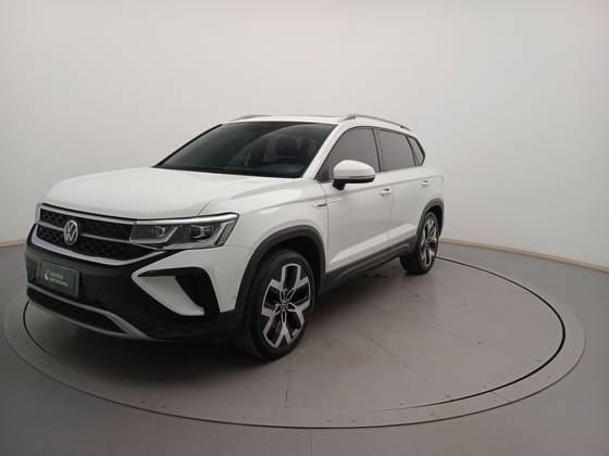 VOLKSWAGEN TAOS 1.4 250 TSI TOTAL FLEX HIGHLINE AUTOMÁTICO